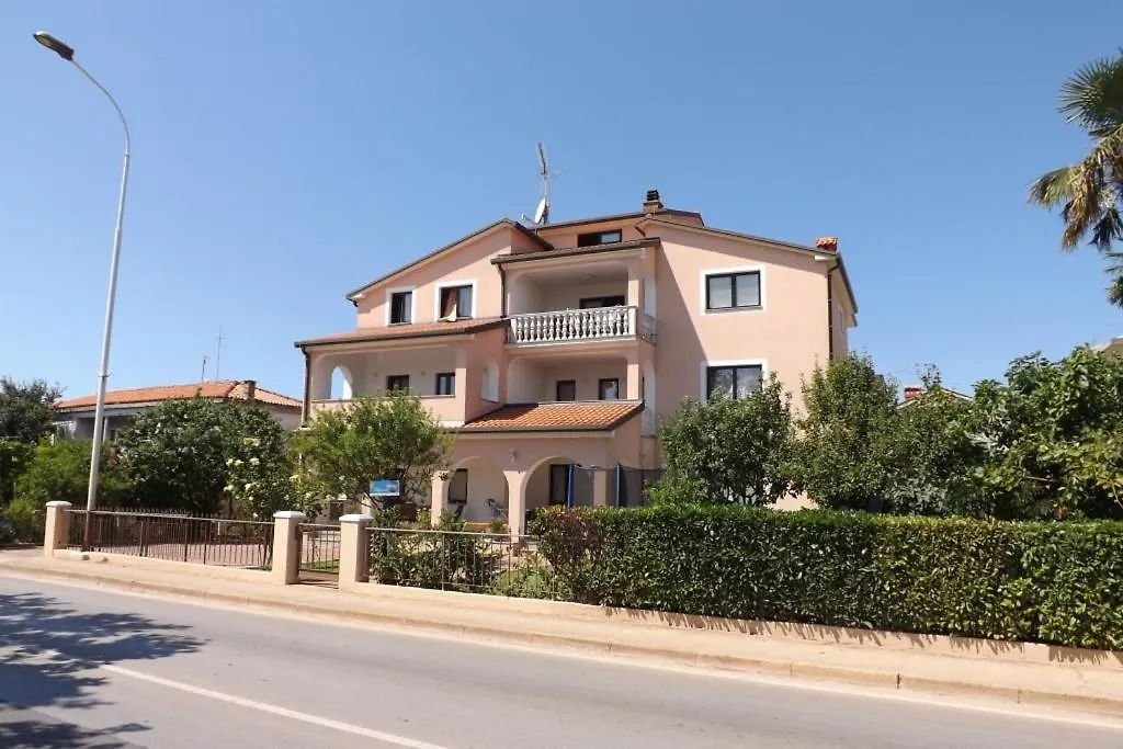 Ferienwohnung In Umag Mit Terrasse, W-Lan, Waschmaschine 853-3 0*,  Croatia