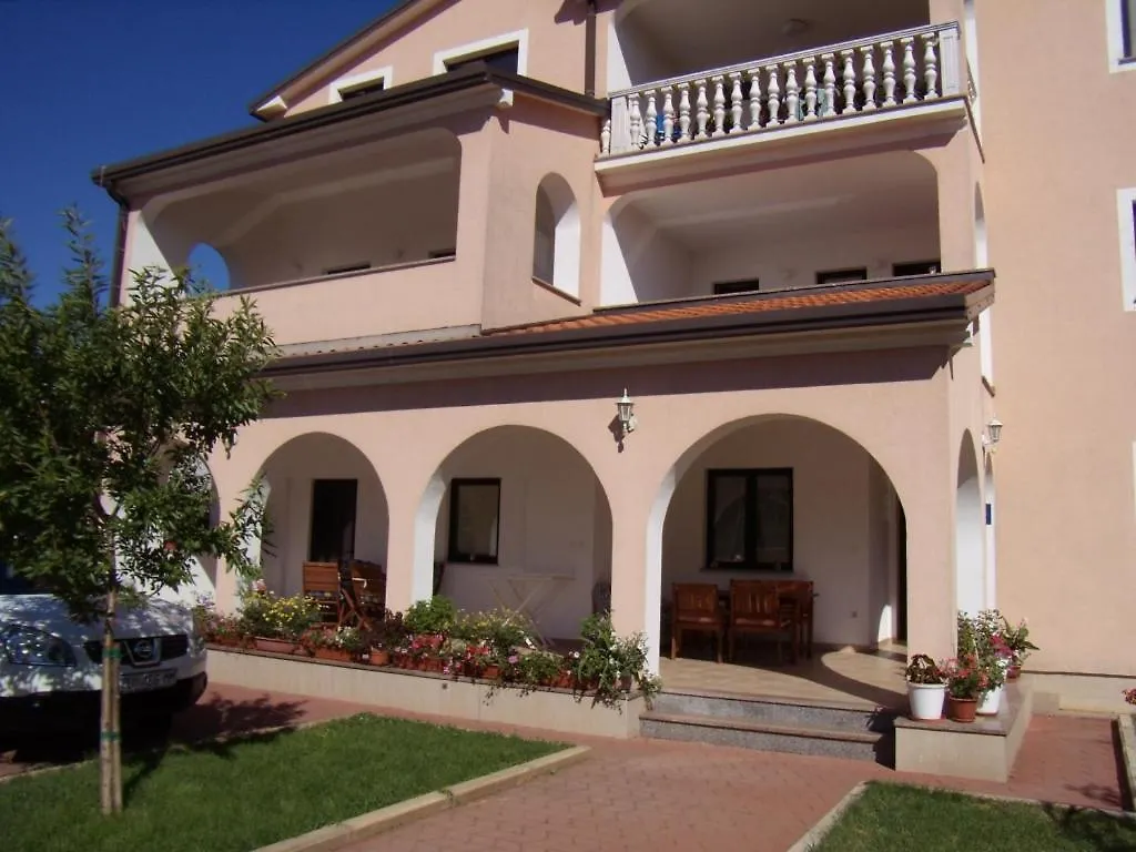 Ferienwohnung In Umag Mit Terrasse, W-Lan, Waschmaschine 853-3 Apartment
