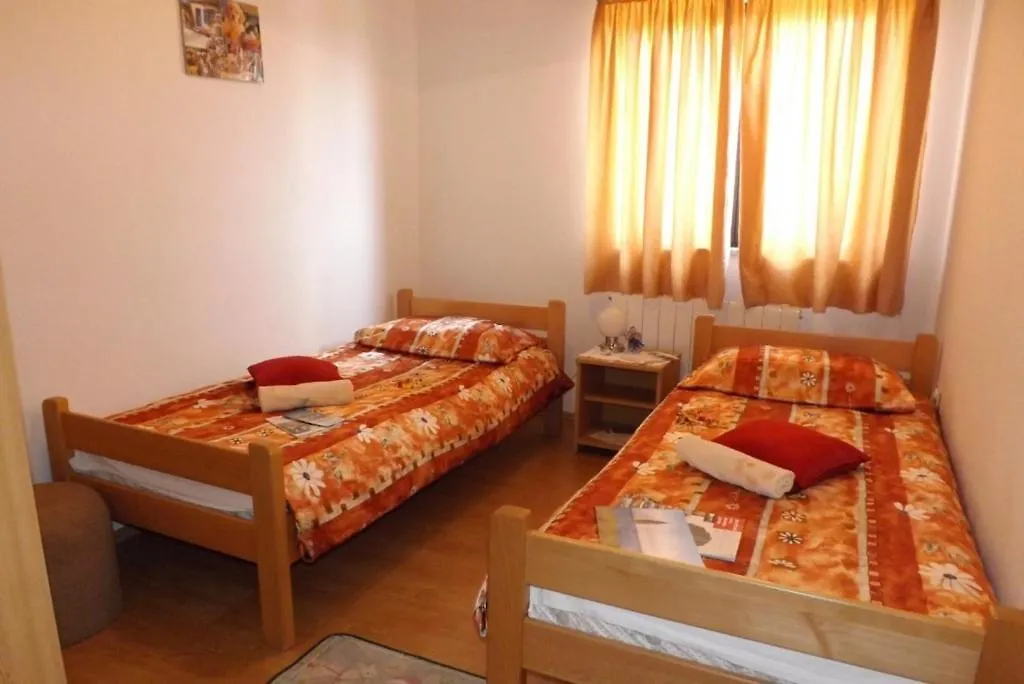 Ferienwohnung In Umag Mit Terrasse, W-Lan, Waschmaschine 853-3 Apartment
