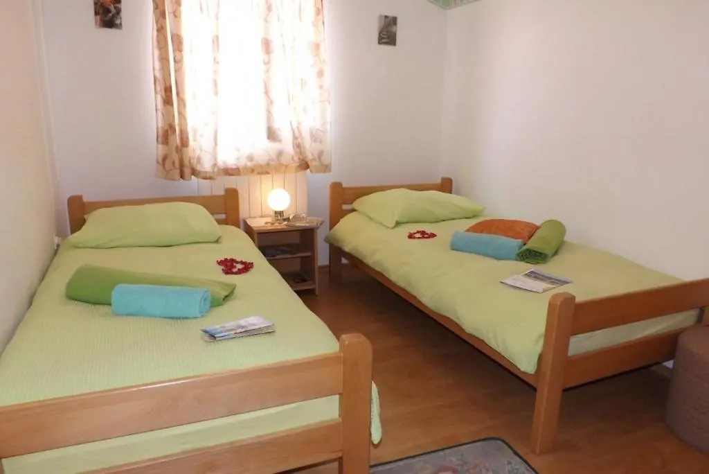 Ferienwohnung In Umag Mit Terrasse, W-Lan, Waschmaschine 853-3