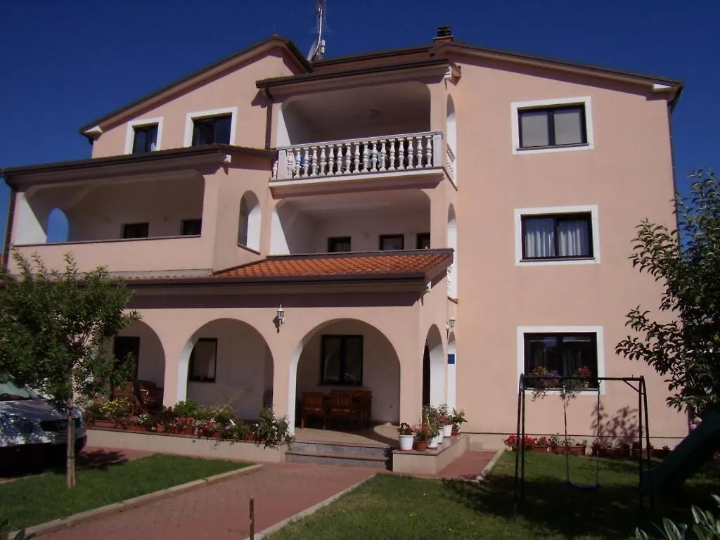Apartment Ferienwohnung In Umag Mit Terrasse, W-Lan, Waschmaschine 853-3 Croatia