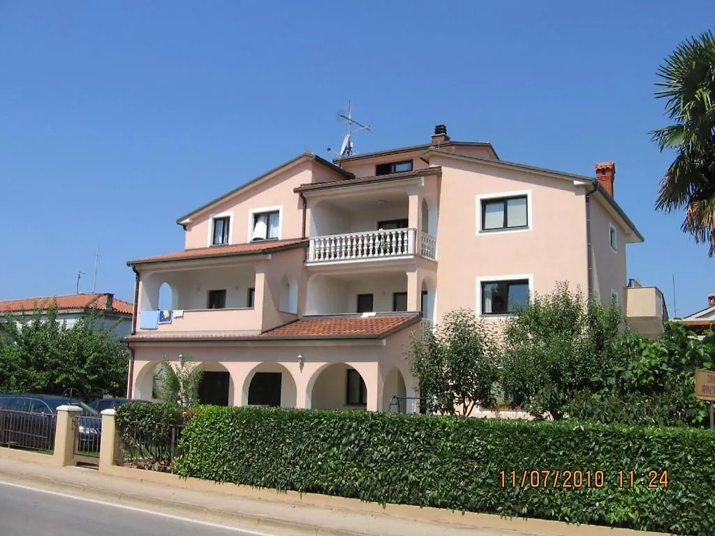 Ferienwohnung In Umag Mit Terrasse, W-Lan, Waschmaschine 853-3