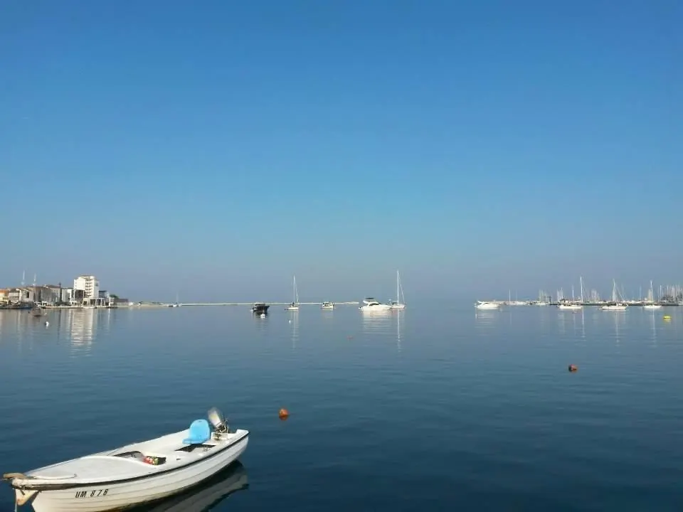 Apartment Ferienwohnung In Umag Mit Terrasse, W-Lan, Waschmaschine 853-3 Croatia